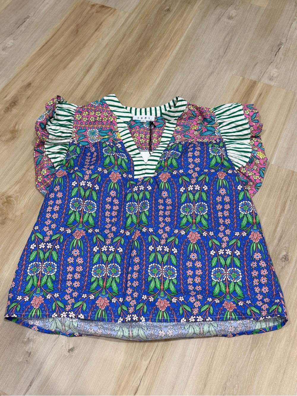 Colorful Floral Print Flutter Sleeve Top - Blue & Green